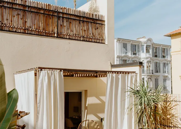 Palm Boutique Szálloda 3*