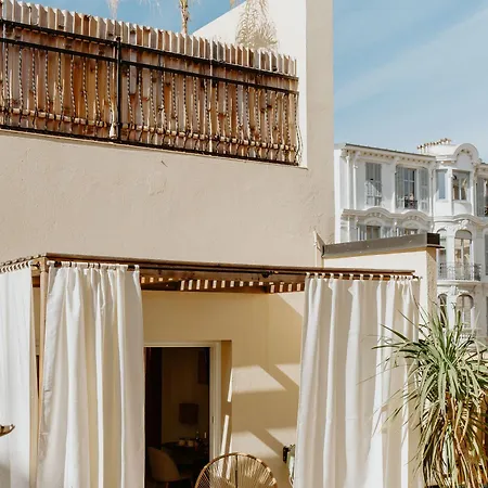 Palm Boutique Hotel 3*