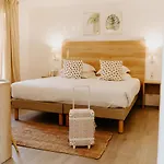 Palm Boutique Hotel 3*