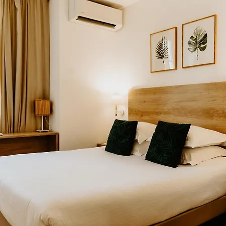 Palm Boutique Hotel 3*